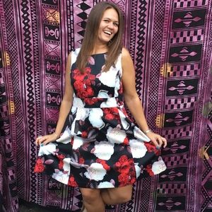 Nine West Roses Dress 🌹 ❤️🌹❤️🌹Size 16 - NWT